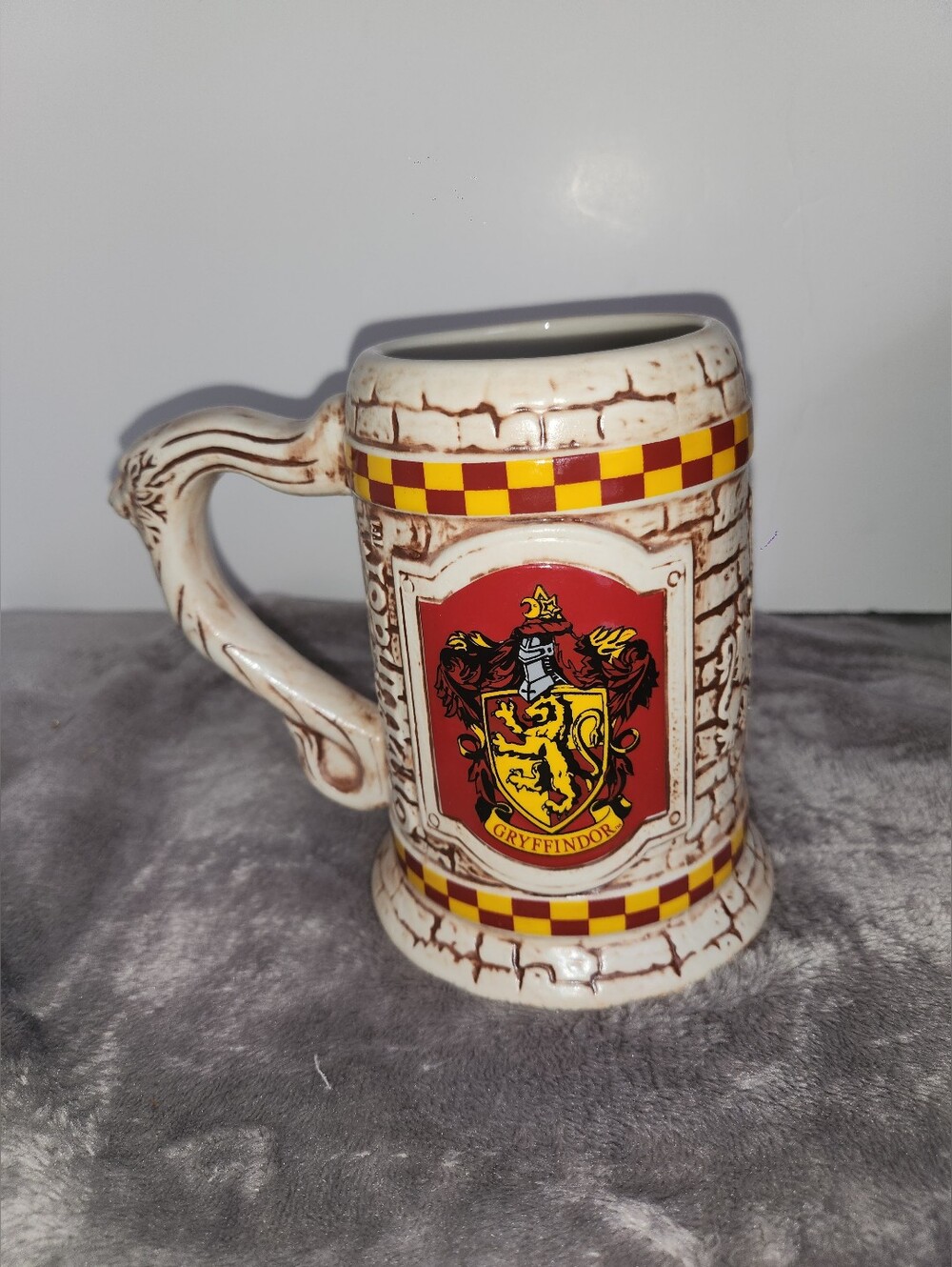 Universal Studios Wizarding World of Harry Potter Gryffindor Sculpted Mug